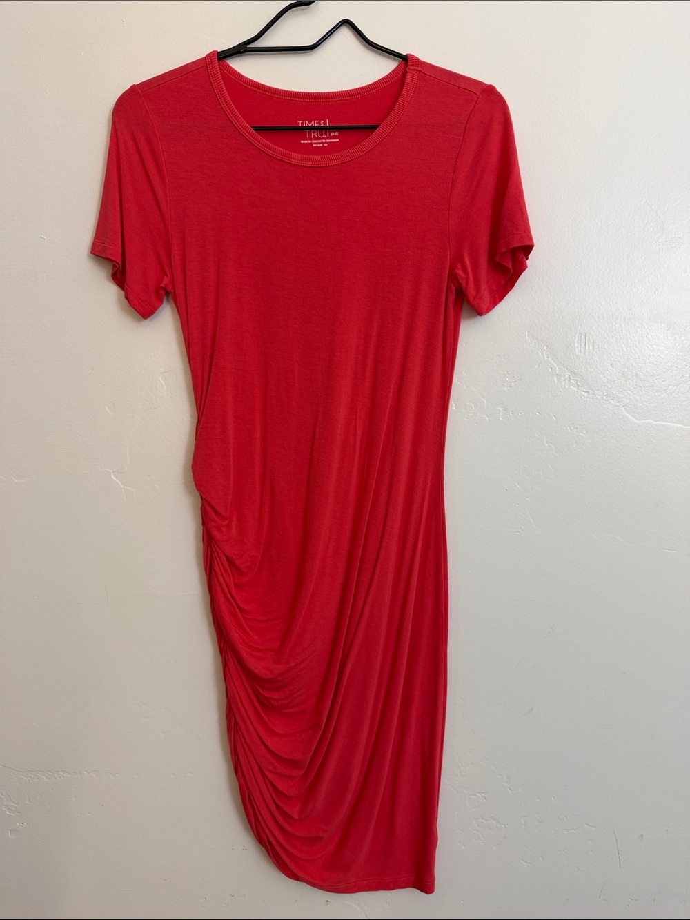 Time and Tru Red Short-Sleeve Ruched Midi Dress